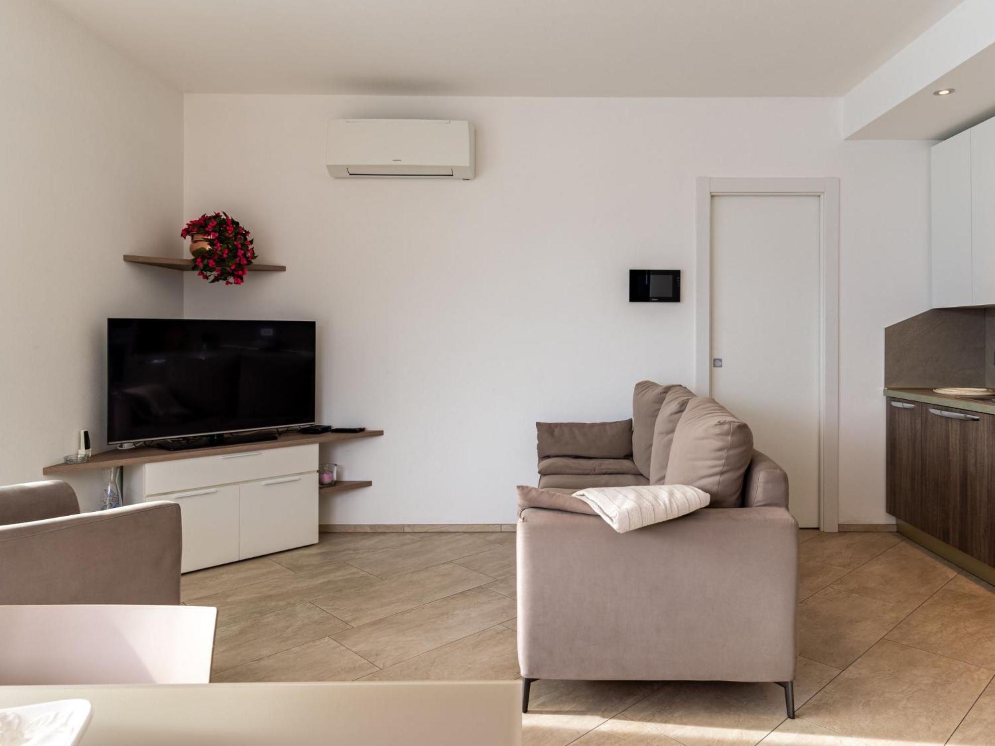 Holiday Home Gelsomino - Gla125 By Interhome ジェーラ・ラーリオ エクステリア 写真